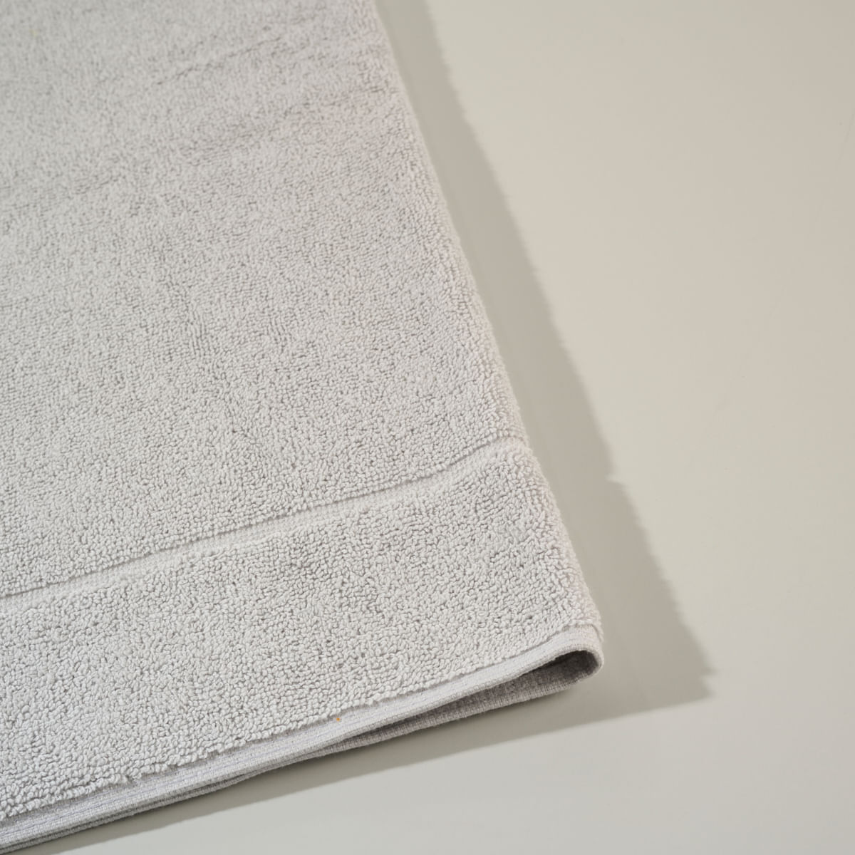 03 06 0054 Piso Glamour Prata 002.jpg